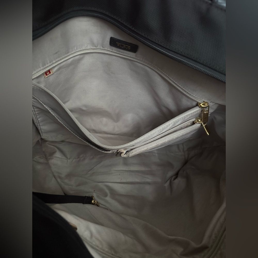 Tumi Larkin Nora Tote - Picture 10 of 15